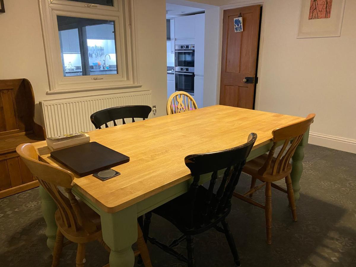 Westgate Two-Bedroom Homestay Suite Ngoại thất bức ảnh