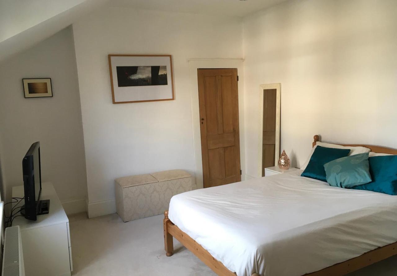 Westgate Two-Bedroom Homestay Suite Ngoại thất bức ảnh